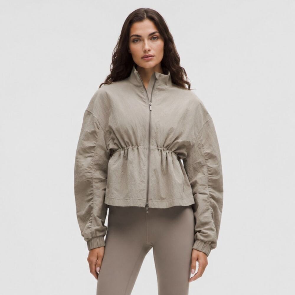 Lululemon Crinkle Nylon Cinchable Jacket W3JDKS Womens XL Water-repellent Zip
